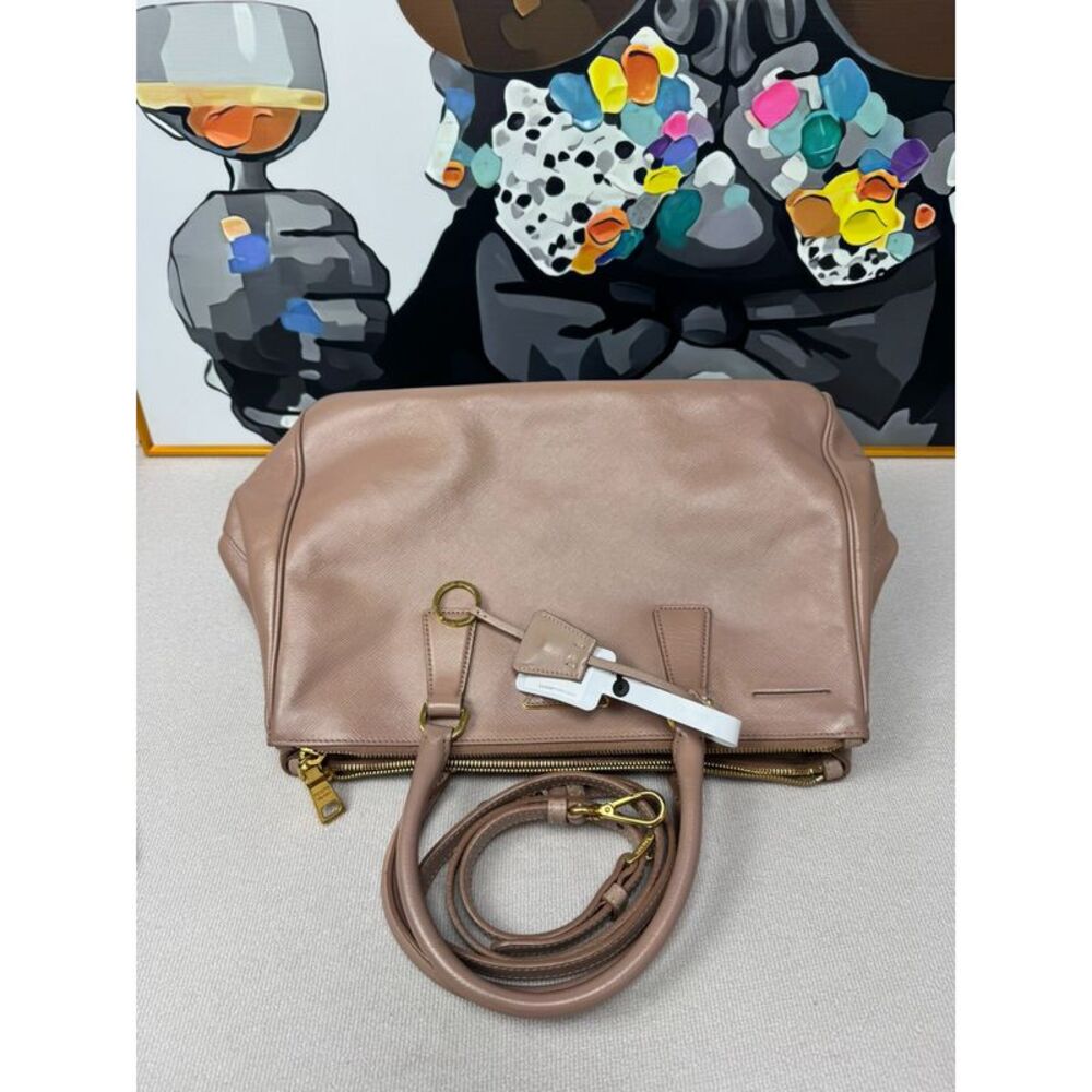 Prada Women Pre-Loved Bag Very Good Condition - Picture 3 of 6